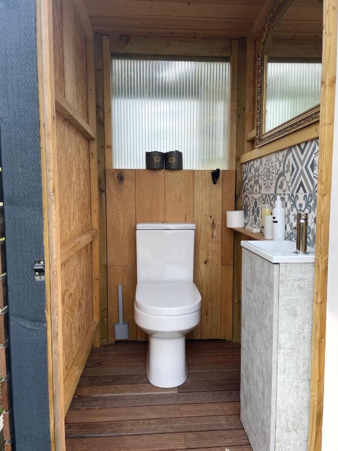 Отель Puckaster Cove Garden Yurt Niton Экстерьер фото